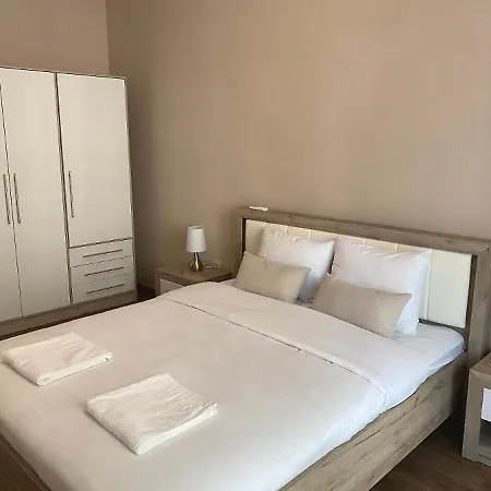 Ramay Apartcomplex Daire Aziz Konstantin ve Elena